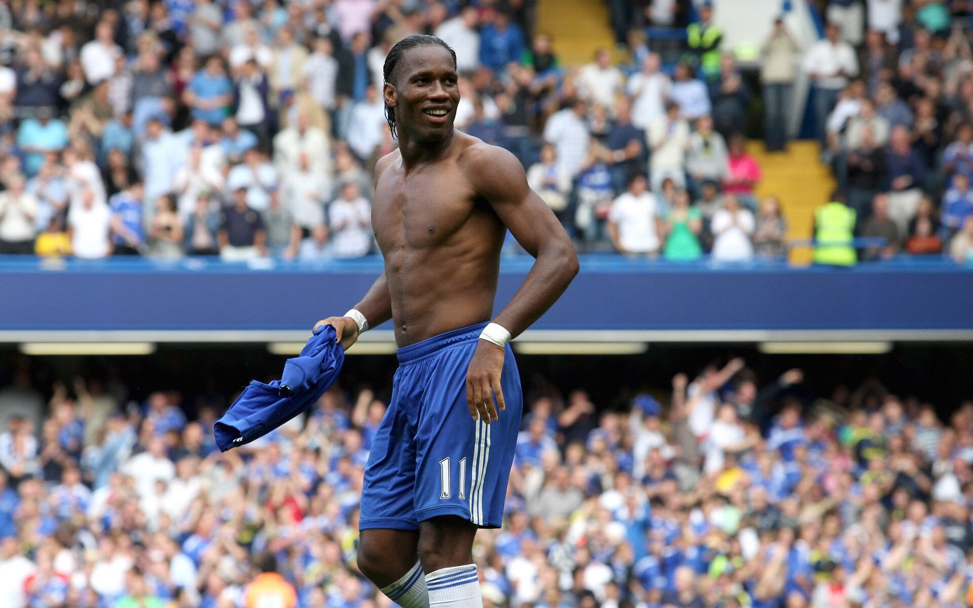 迪马利亚魔翼撕裂防线,爱尔兰军团狂胜皇家社会